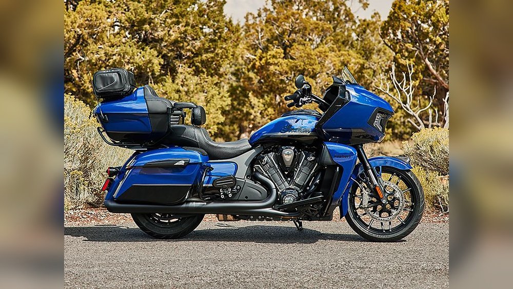 2024 Indian Pursuit Dark Horse