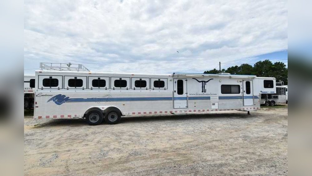 6 Horse Trailer