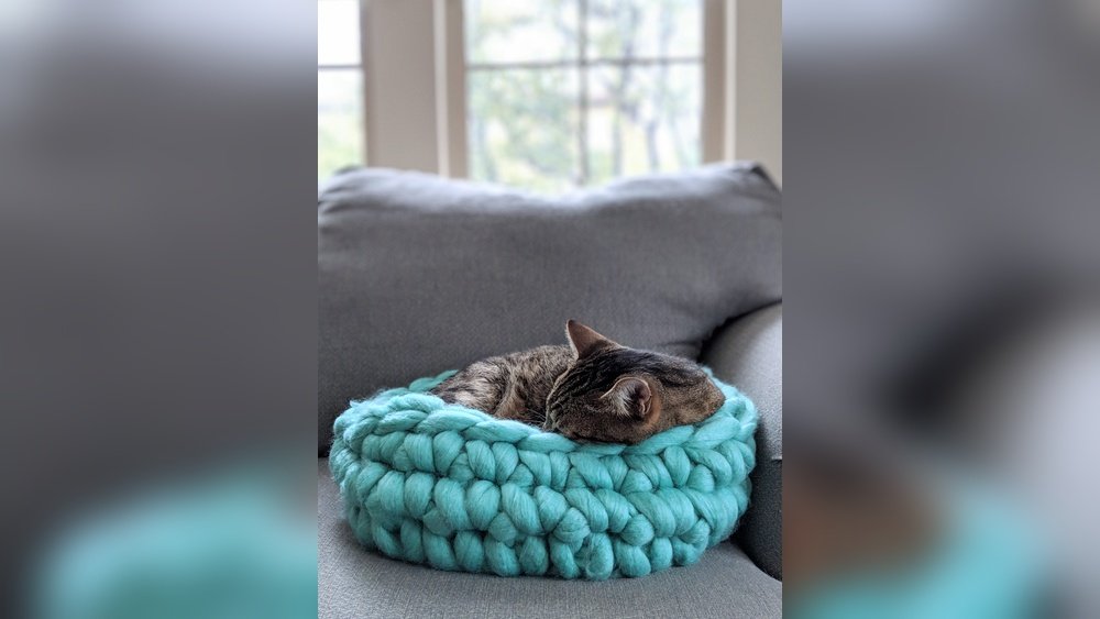 How to Crochet Cat Bed