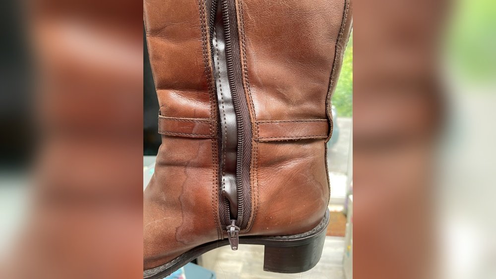 How to Get Cat Pee Smell Out of Leather