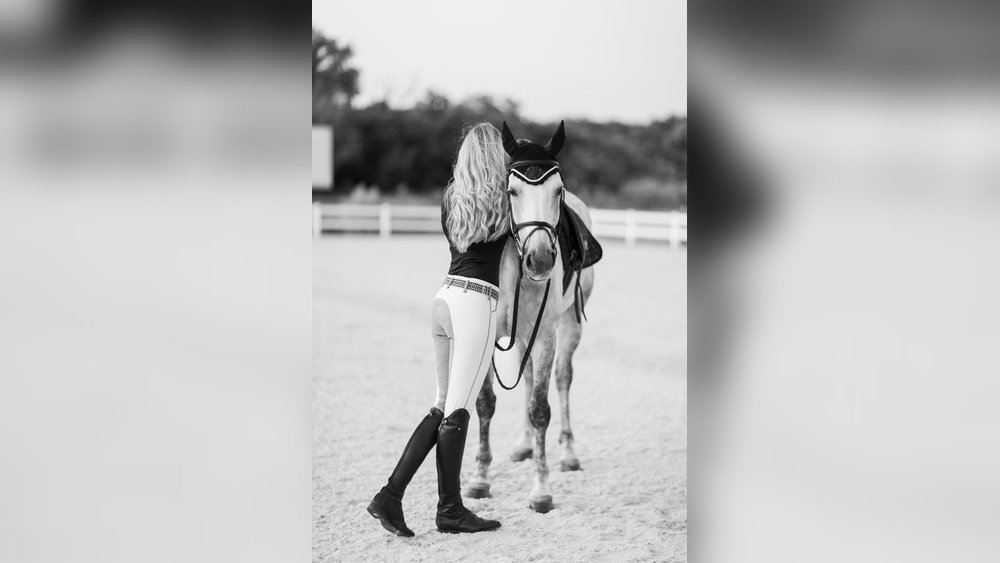 Photoshoot Ideas With Horses